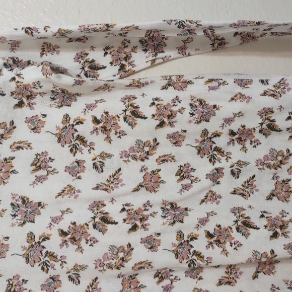 SLIGHTLY USED LUCKY BRAND LONG SLEEVE BOHO SHIRT FLORAL SIZE L THIN MATERIAL - Picture 6 of 10
